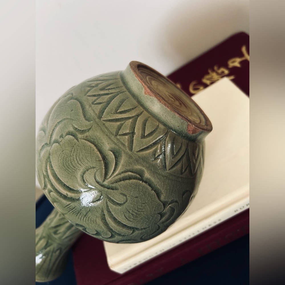 Old Fine Chinese Yue Kiln Vase Flower Pattern - Picture 5 of 7